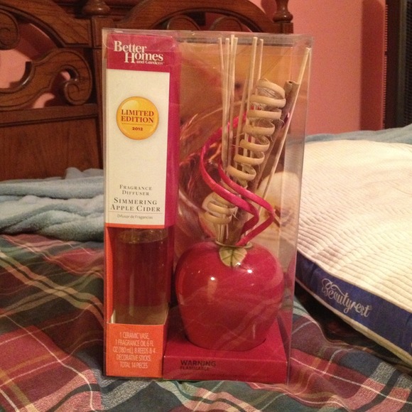 ❤Apple Fragrance Diffuser Great Gift For Teacher❤ - Picture 1 of 3