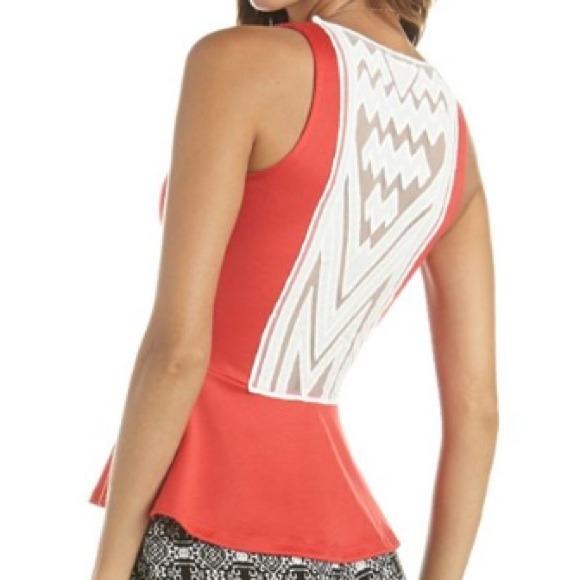❌🚫SOLD🚫❌Chevron Inset Peplum Top - Picture 2 of 3