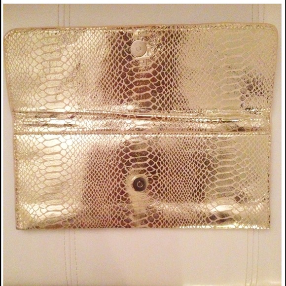 ALDO Gold Envelope Clutch NWT - Picture 2 of 4