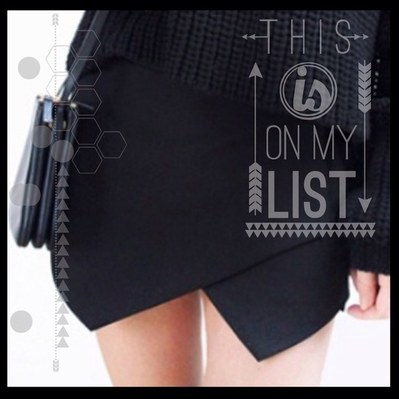 ❌SOLD❌ Black Wrap Mini Skort NWOT