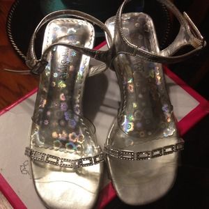 Little girls silver slippers size 11 1/2 M