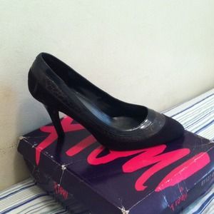 Fioni Charcoal Haven Heels Size 8 1/2