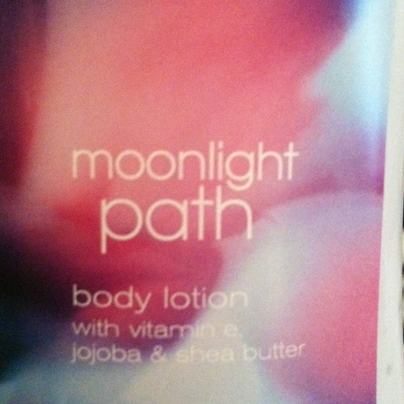 Moonlight Path Body Lotion - Picture 2 of 2