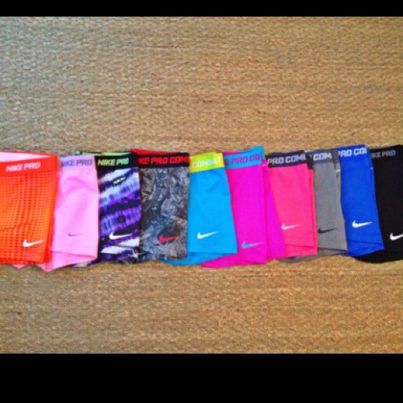 Looking for NIKE PRO SHORTS - Picture 1 of 1