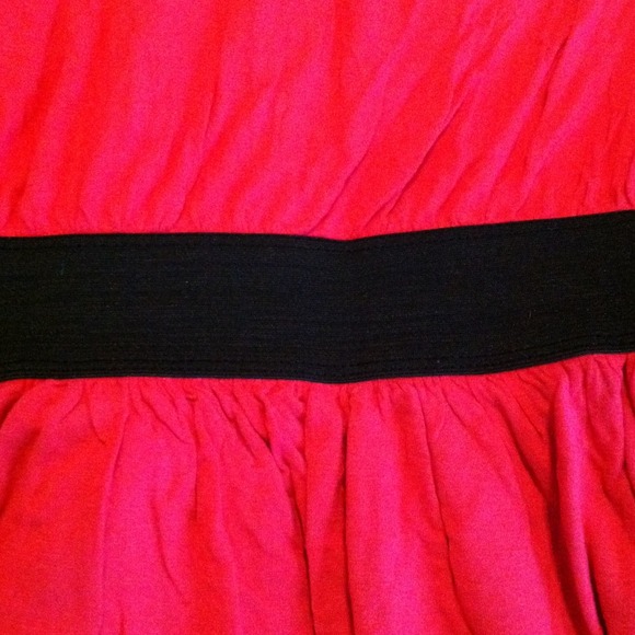 Tank top with elastic band under bust - Picture 3 of 4