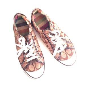 Coach Shoes 6.5 *Reduced Price *Today only