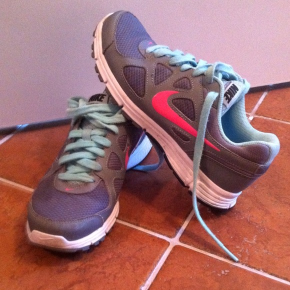 Nike revolution shoes