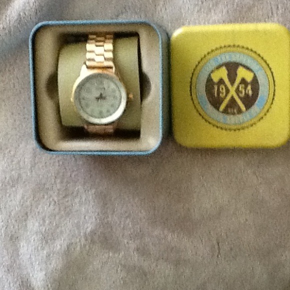 NWT & Box Goldstone Fossil Watch - Just reduced