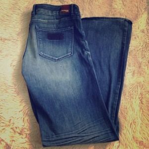 Express Zelda Wide Leg Slim Fit Low Rise Jeans