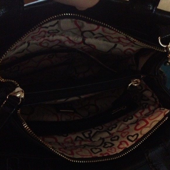 🎀🎀SOLD🎀🎀GUESS HANDBAG - Picture 3 of 4