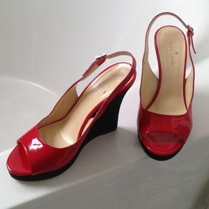 Auth. Kate Spade Gorgeous red patent pumps