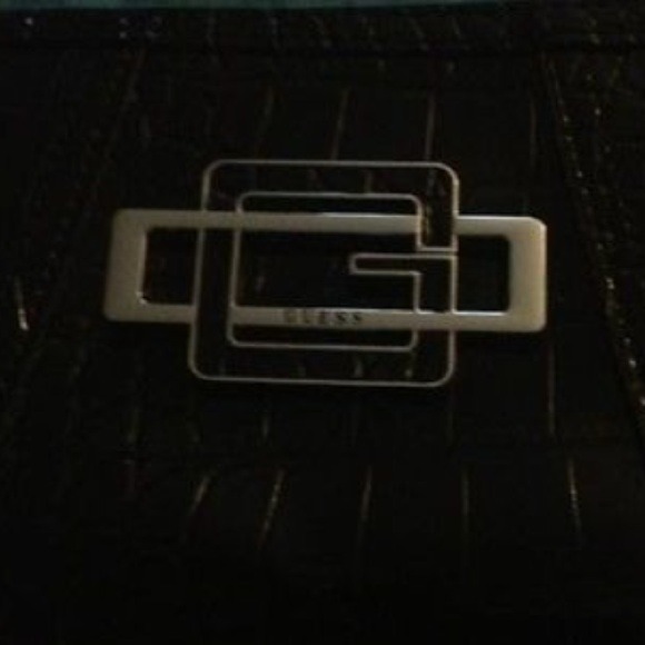 ๐๐SOLD๐๐GUESS WALLET - Picture 4 of 4