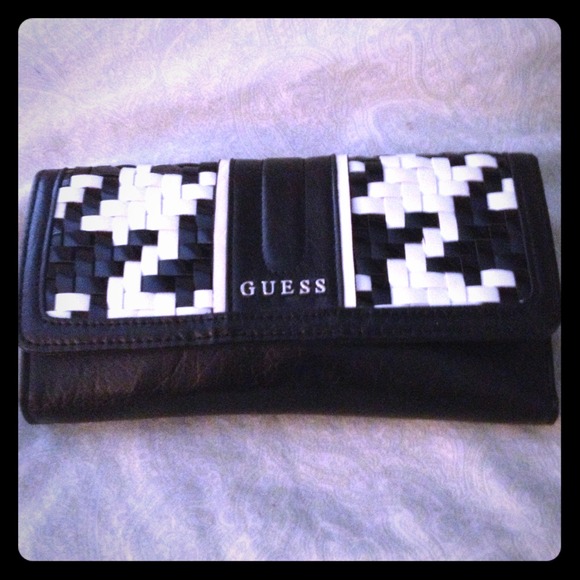 Guess Clutches & Wallets - GUESS WALLET