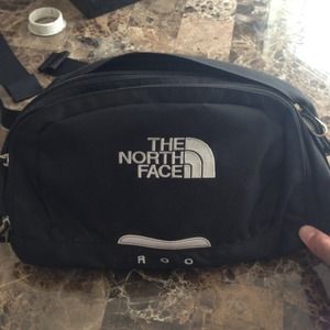 💯 North Face fanny pack