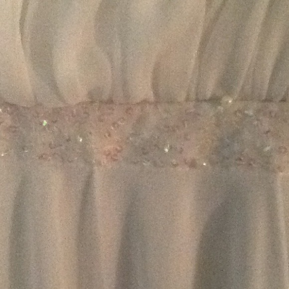 Dress - Picture 2 of 4