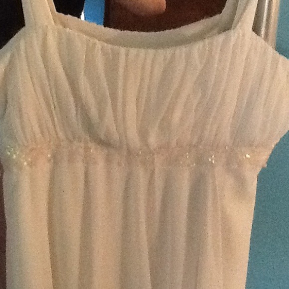 Dress - Picture 3 of 4