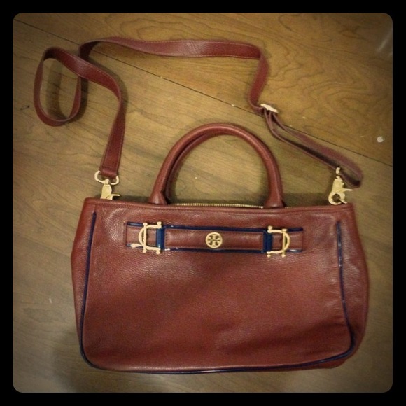 AUTHENTIC Tory Burch Horsebit Satchel