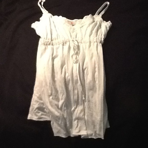 Top - Picture 2 of 4