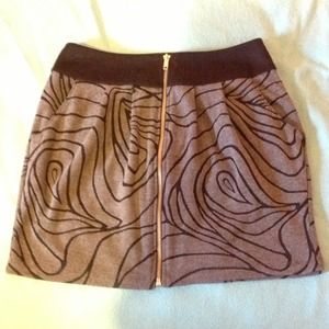 💚Grey &Black Forever 21 Skirt Medium💚