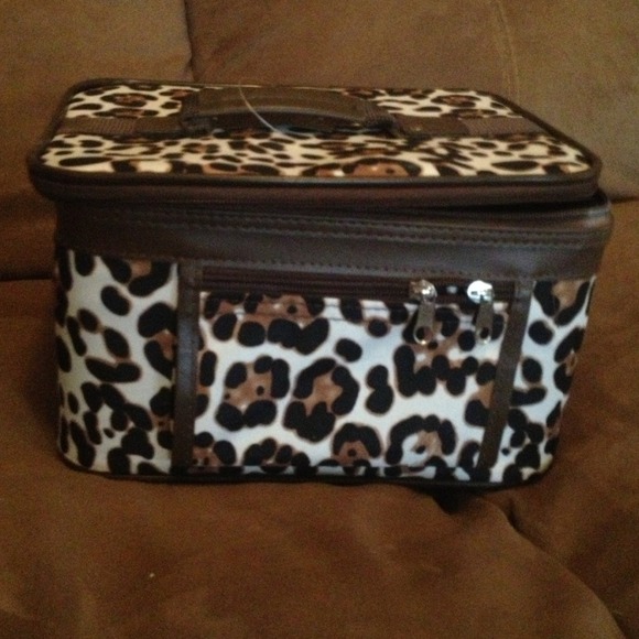 🚫⛔️HOLDCheetah make up case