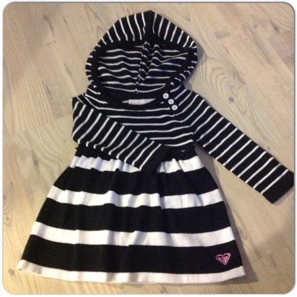 SOLD Roxy Baby 2pc Set - Picture 1 of 2