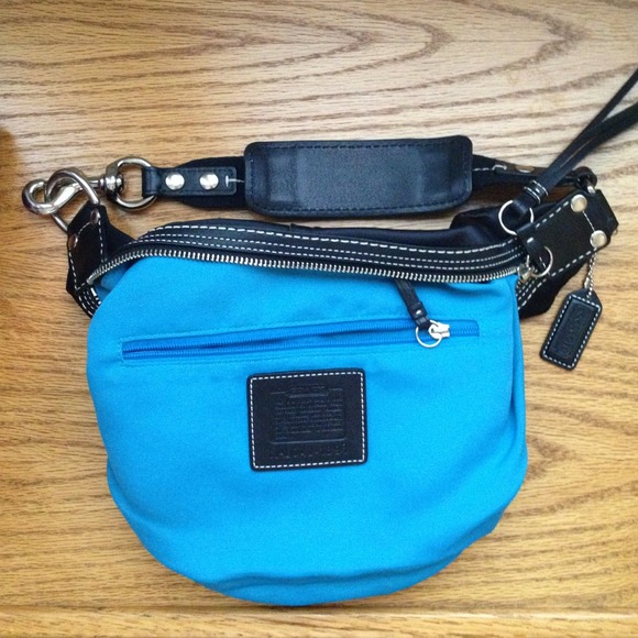Additional photos of Coach bag.