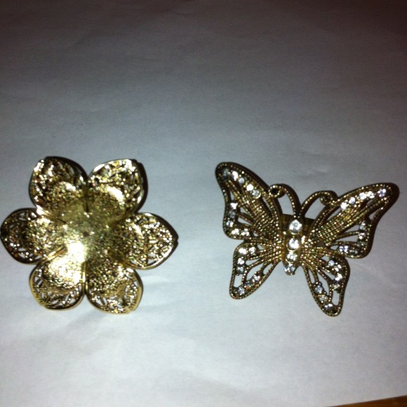 Gold Bundle Necklace, 2 rings, bracelet - Picture 2 of 4