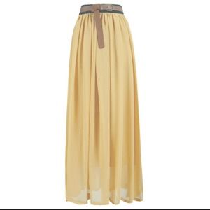 ❌SOLD.Chiffon Beige Maxi Skirt❌