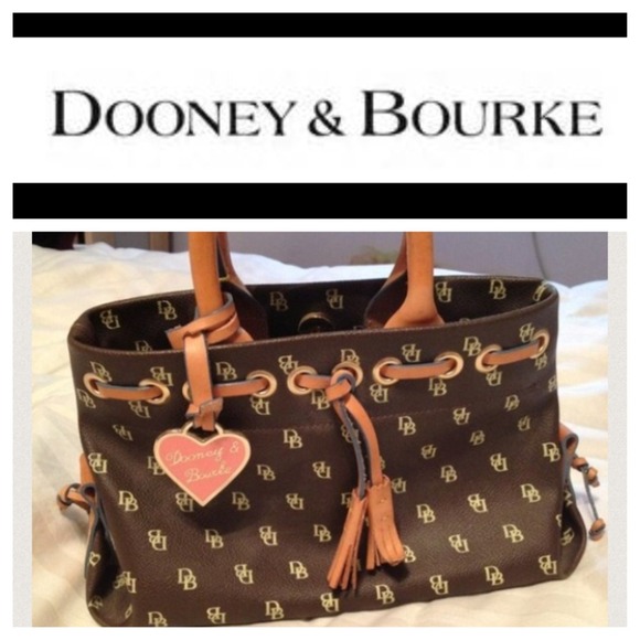 D&B brown purse