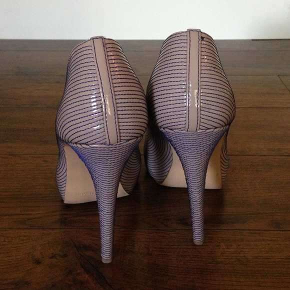 Collin Stuart heels - Picture 2 of 3