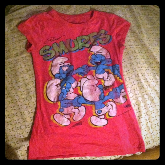 Smurfs t shirt :)