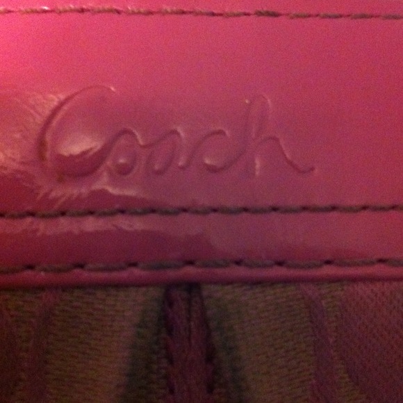 Pink coach wallet - Picture 2 of 3