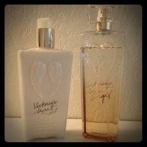 ON HOLD Victoria Secret GOLD Fragrance Mist&lotion