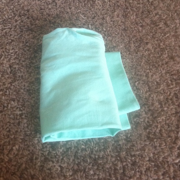 💥REDUCED PRICE💥Cropped length seamless leggings - Picture 4 of 4