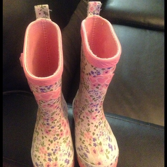 Water boots