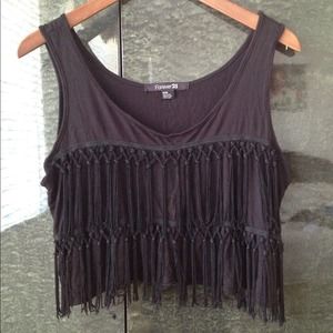 Cropped fringe tank