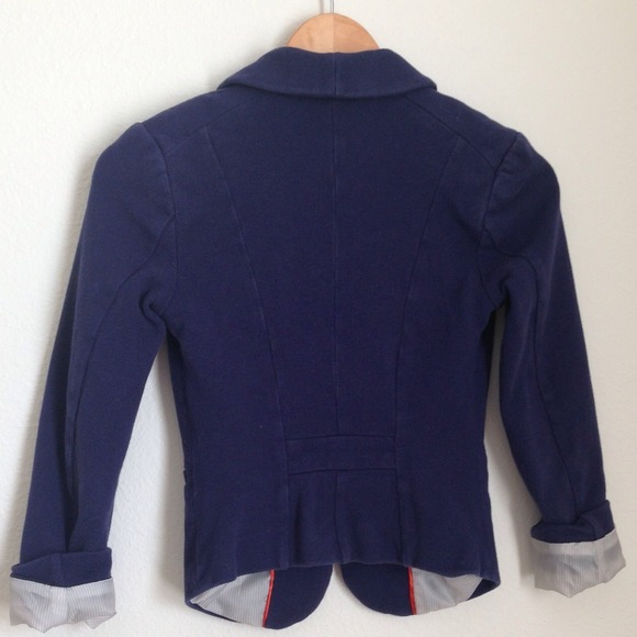 ❌SOLD❌ H&M || Navy Cotton Blazer - Picture 2 of 4