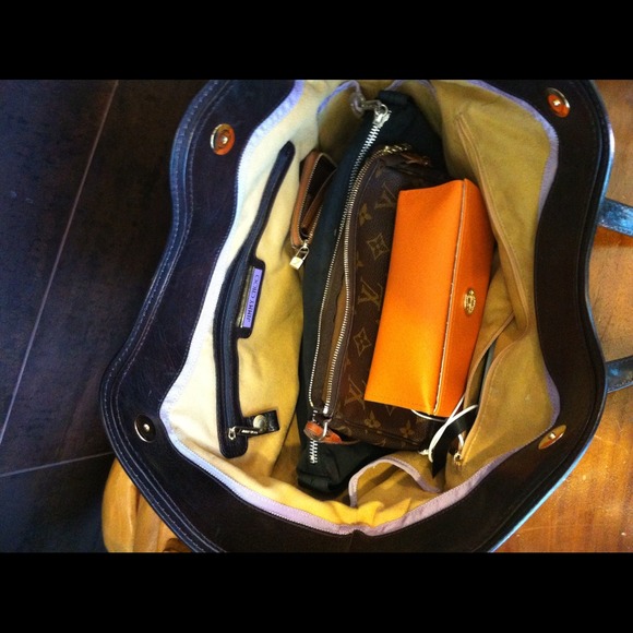 Posh Treasure Hunt - Picture 3 of 3