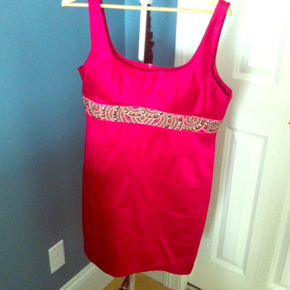Bisou Bisou formal fuchsia dress with beading - Picture 1 of 1