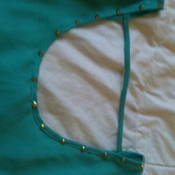 Mint Dressy Top - Picture 2 of 3