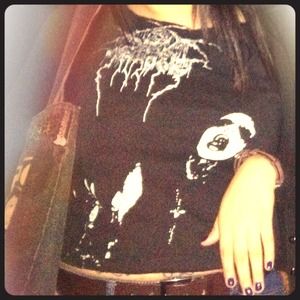 💀Cut up darkthrone shirt🔪