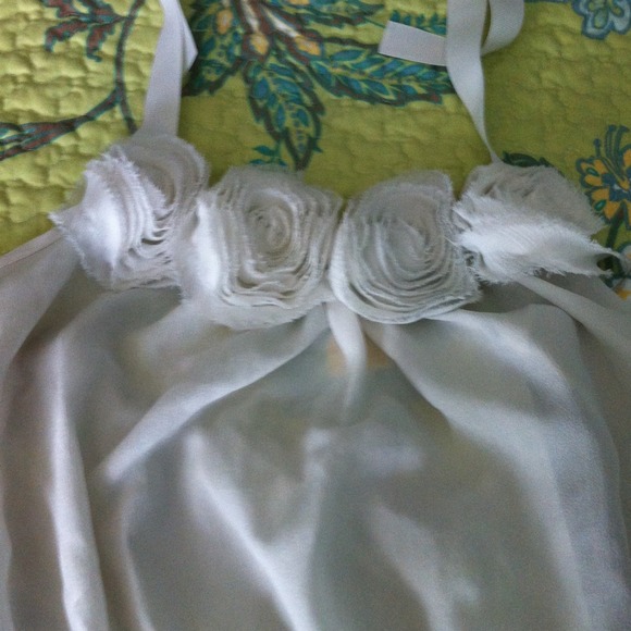 Hot black and white party dress with floral bust - Picture 2 of 2