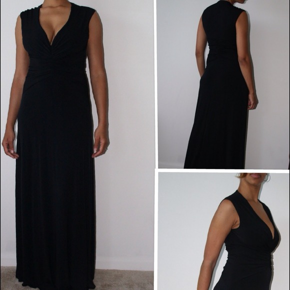 Reduced👇Black "Laundry by Design" Gown
