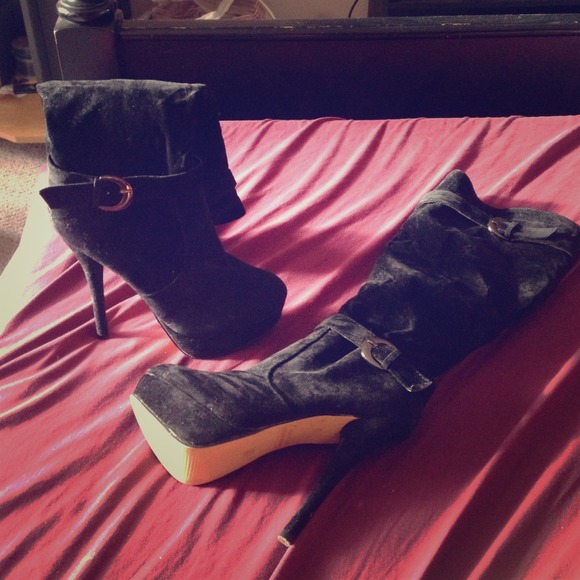 Knee high black boots!