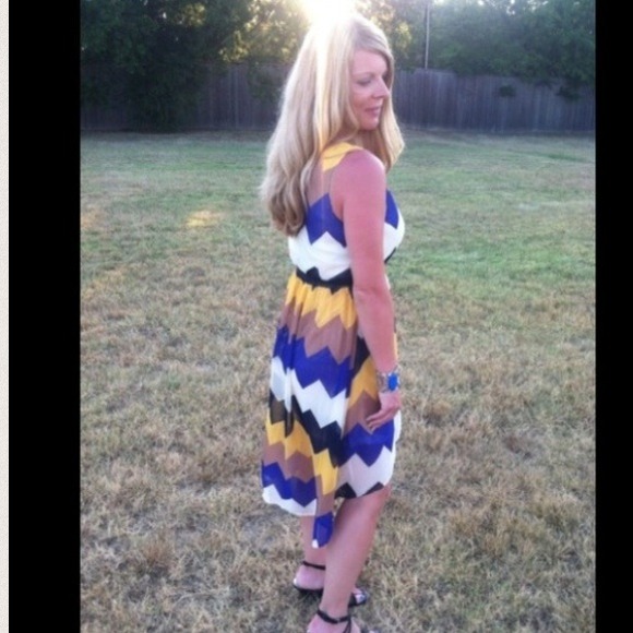 🌟Host Pick Hi-lo belted chevron dress cinch waist - Picture 2 of 3