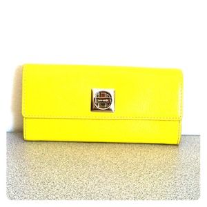 "HOLD" Authentic Kate Spade Wallet