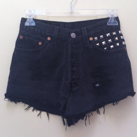 ⛔Sold⛔Distressed Studded Black Levi's Shorts - Picture 2 of 4