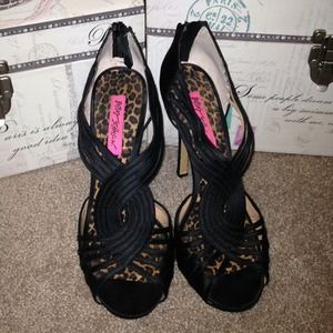 🎉REDUCED🎉 Betsey Johnson Black Satin Sandals