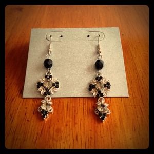 Enchanting silver, crystal, black earrings