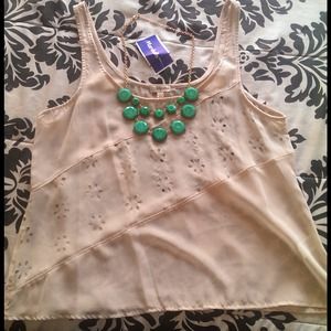🚫❌🚫❌🚫SOLD!! Cute Cream sheer top